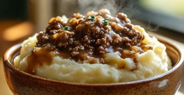 Beef and Gravy with Mashed Potatoes